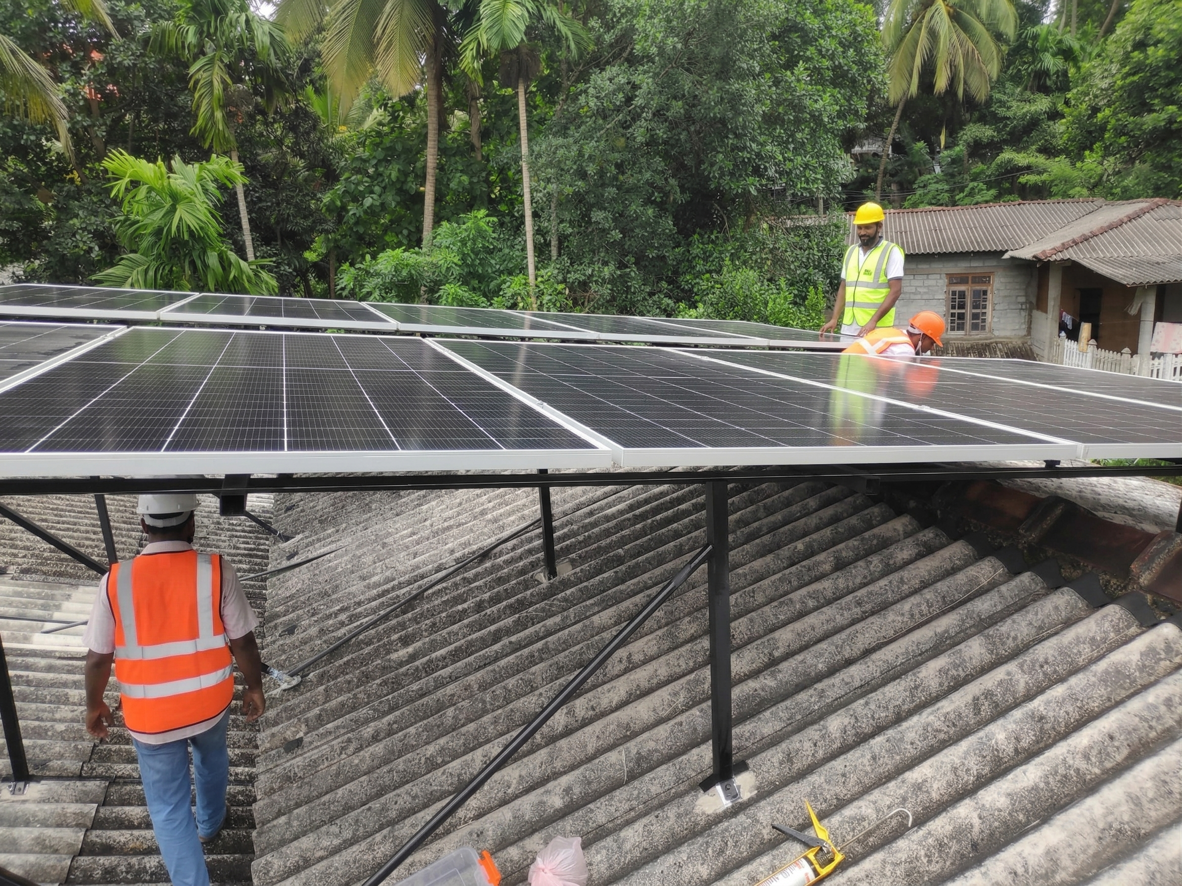 5kW solar panel installation in Katugasthota Sri Lanka - Image 2